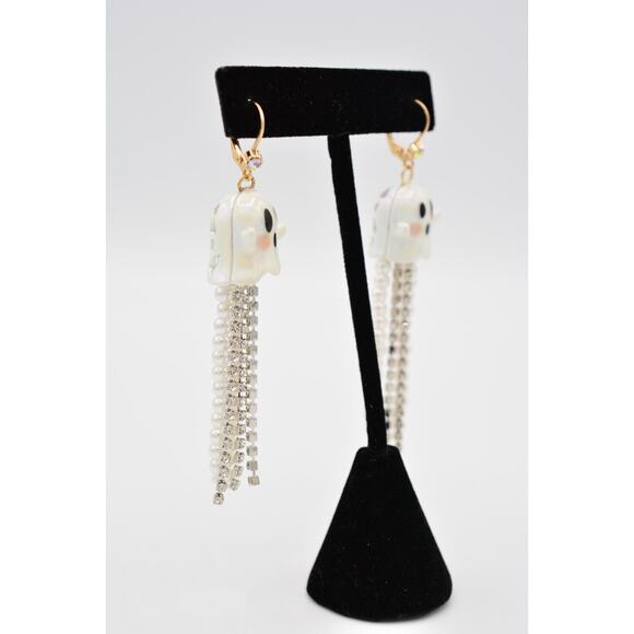 Betsey Johnson Ghost Earrings Halloween Glow In The Dark Dangle Pearl NWOT BinAO - Picture 4 of 12